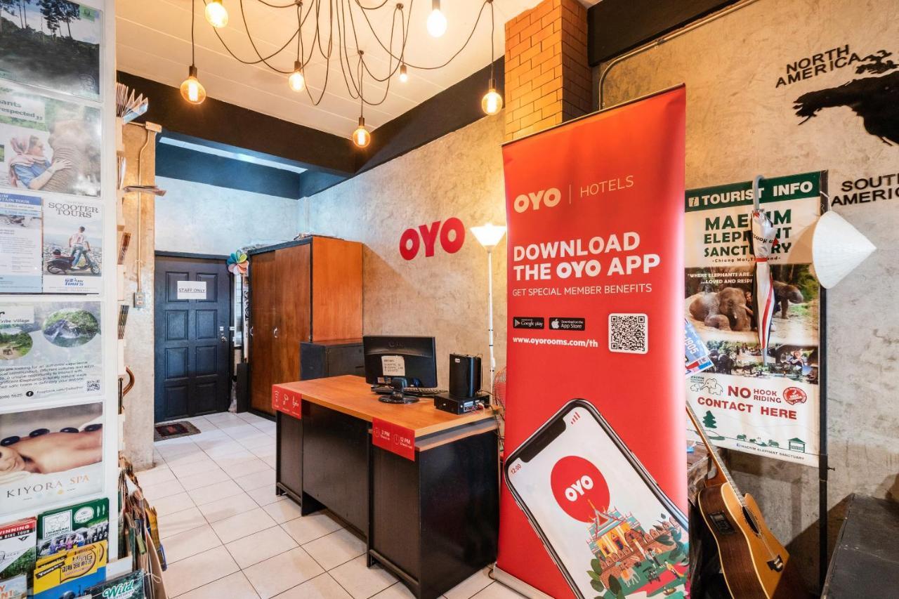 Oyo 677 Le Loftel Hostel Chiang Mai Exteriör bild